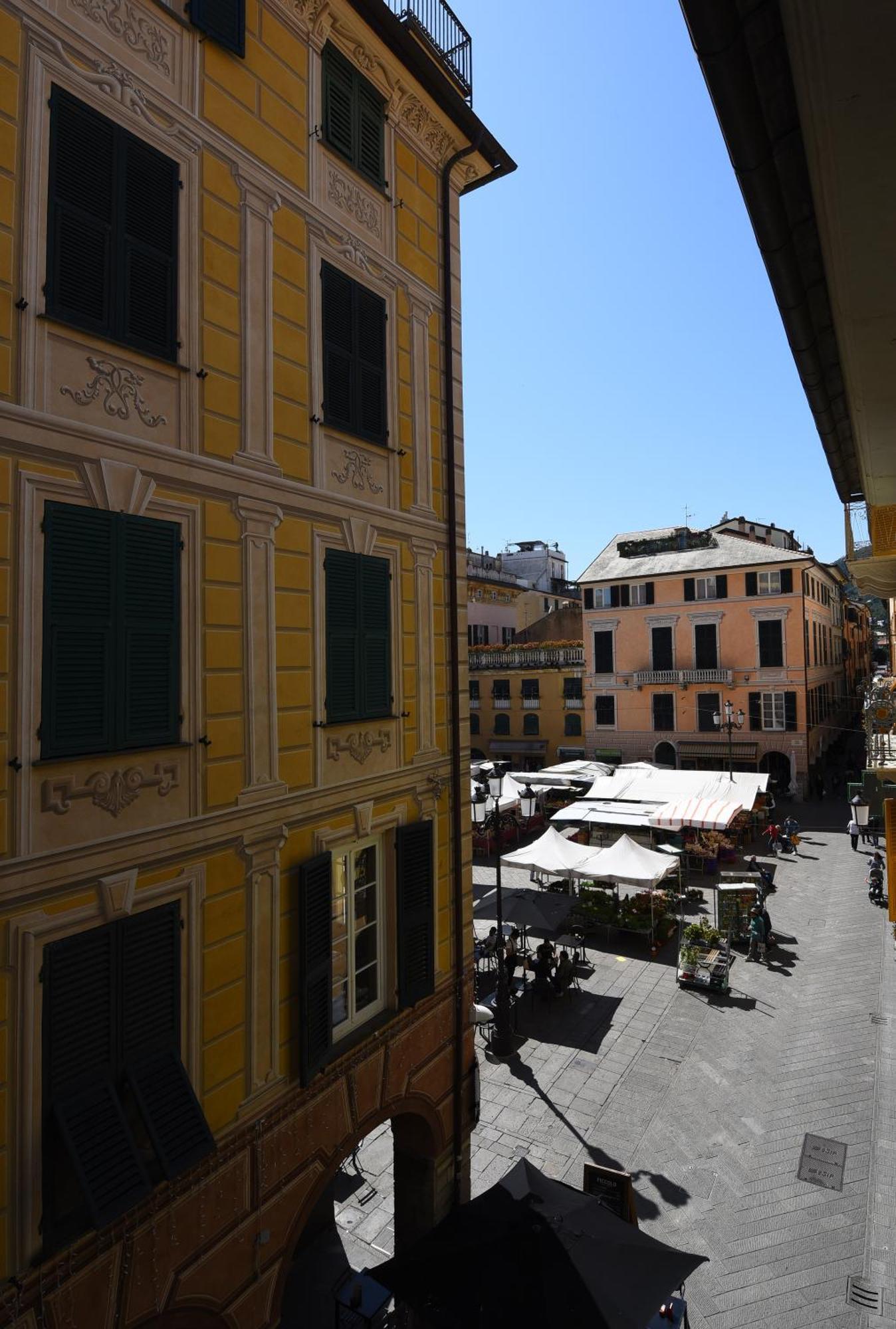 Le Stanze Sopra I Portici Chiavari Exterior foto